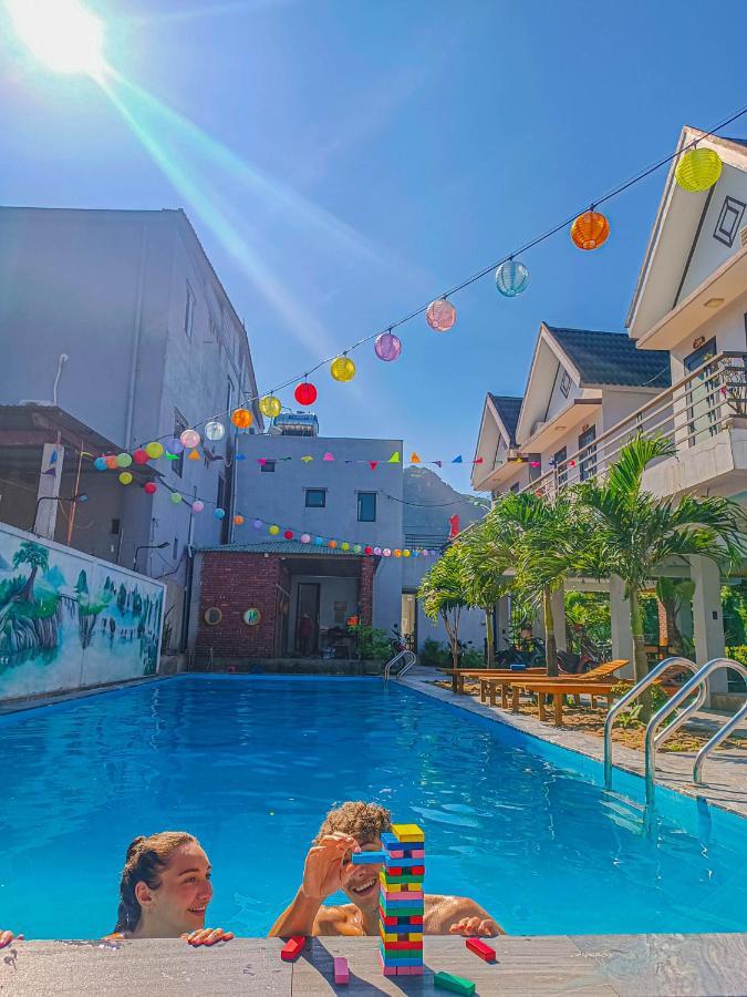 Yolo Pool Bar Villas & Garden Restaurant Фонг Нха Екстериор снимка