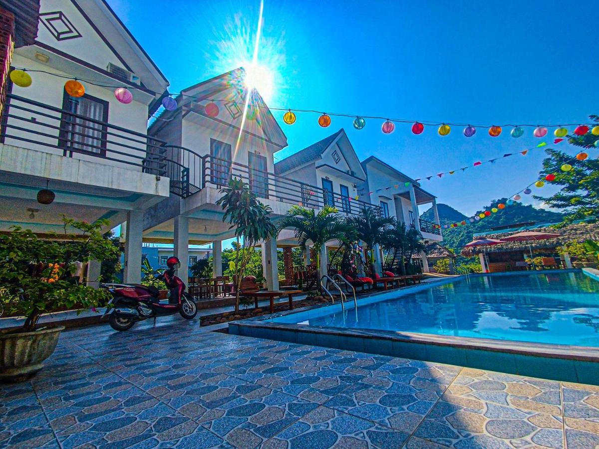 Yolo Pool Bar Villas & Garden Restaurant Фонг Нха Екстериор снимка