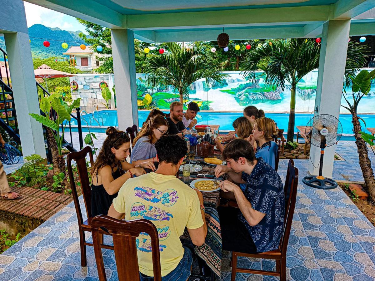Yolo Pool Bar Villas & Garden Restaurant Фонг Нха Екстериор снимка