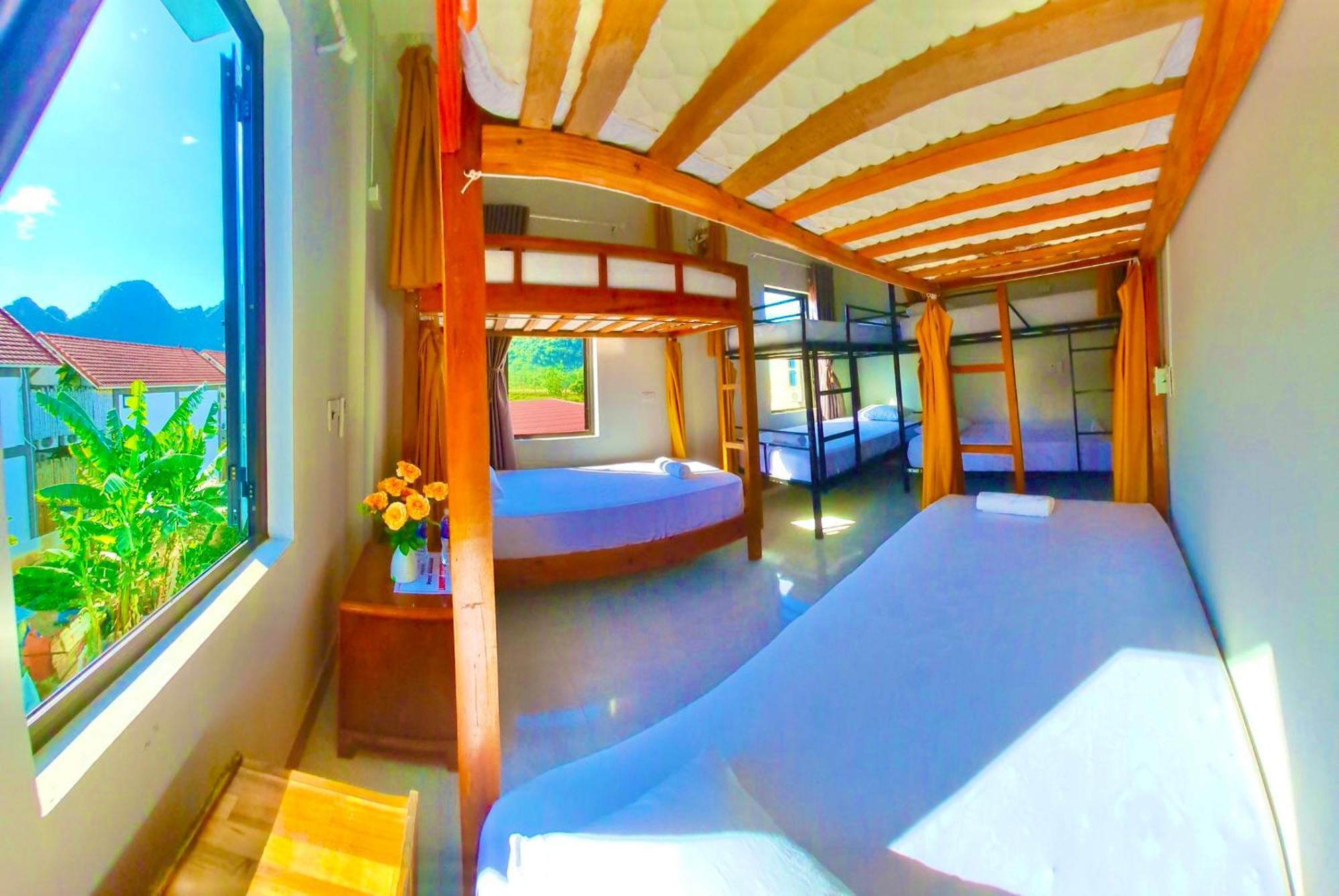 Yolo Pool Bar Villas & Garden Restaurant Фонг Нха Екстериор снимка