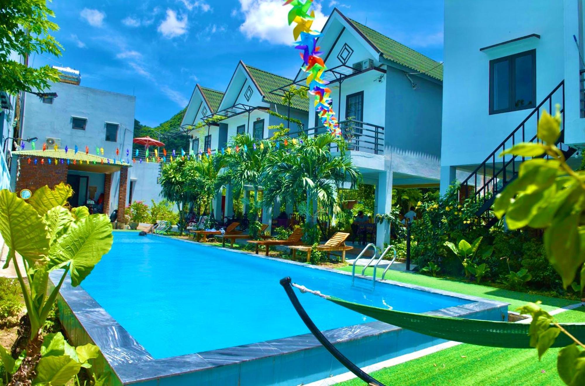 Yolo Pool Bar Villas & Garden Restaurant Фонг Нха Екстериор снимка